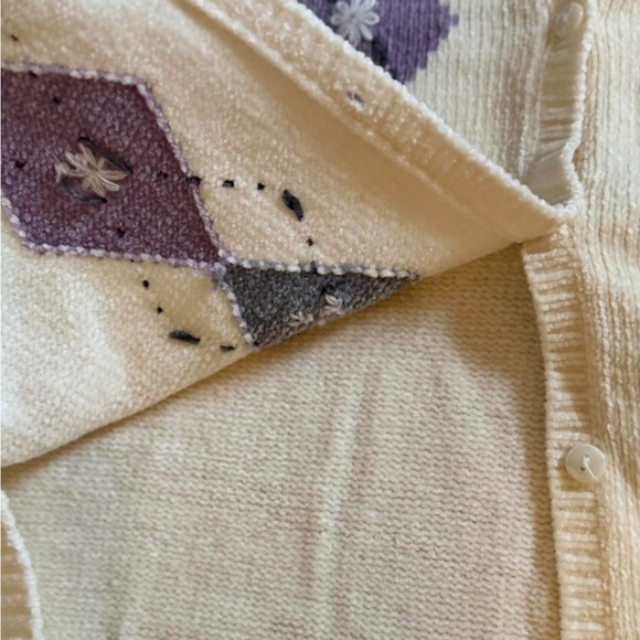 Alfred Dunner Vintage Cream Cardigan with Purple and Gray Argyle Pattern - Picture 5 of 6